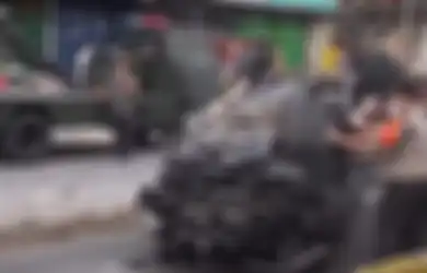 Dibeli dengan Uang Rakyat, Mobil Dinas TNI Ringsek Usai Terguling, Warga yang Bopong Penumpang: Mulutnya Bau Minuman, Matanya Merah