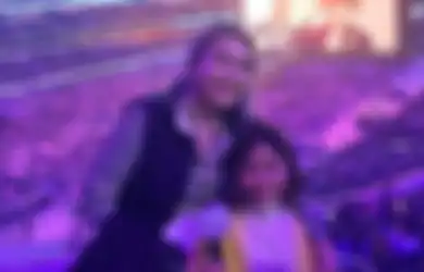 Keluar Duit Banyak Demi Nonton Konser BTS di LA, Ayu Ting Ting Mendadak Bikin Luna Maya Gerah, Ada Apa?