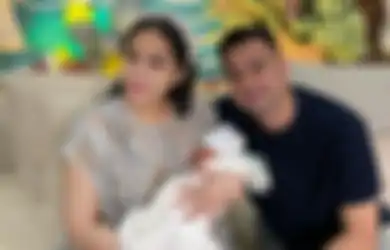 Sultan Emang Gak Ada Lawan, Nagita Slavina Kedapatan Pakai Perintilan Baby Rayyanza yang Harganya Mencapai Rp 6,6 Juta, Mau Kembaran?