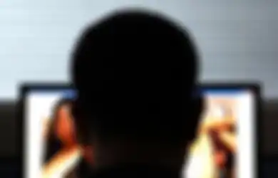 GARA-GARA Beredar Sejumlah Foto Intim Perselingkuhan 2 Oknum Kades di TikTok, Warga Ngamuk hingga Lakukan Hal Mengejutkan Ini di Kantor Desa