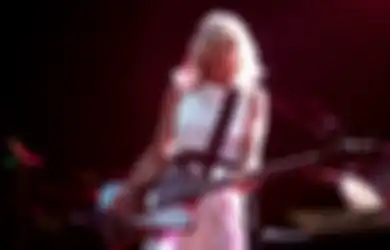 Dukung Hak Kebebasan Aborsi di Texas, Kim Gordon Comeback dengan Single Baru 'Grass Jeans'