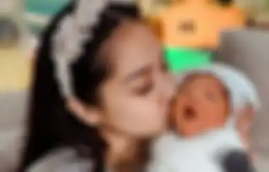 Belum Genap Sebulan Sudah Dibanjiri Harta Seabrek, Baby Rayyanza Dapat Hadiah Tabungan Rp 1 Miliar dari Sosok Ini, Tanggapan Raffi Ahmad Tuai Sorotan