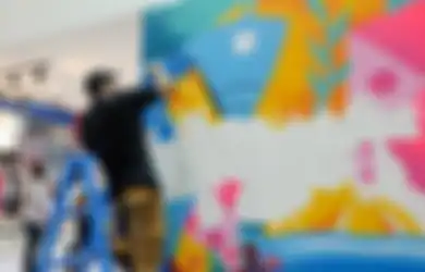 Selebrasi Perjuangan Masa Pandemi, Koze Indonesia Bikin Atraksi Live Mural Kolab Arnies Muhammad dan Mr. Wormo di JakCloth 2021
