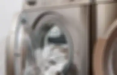 Emak-emak Pasti Sering Kelupaan, Jangan Lagi Pakai Kebiasaan ini Ketika Sedang Mencuci Pakaian di Mesin Cuci, Bisa Nyesal!