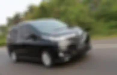 Harga Bekasnya Masih Stabil, Mazda Biante Dibanderol Cuma Segini