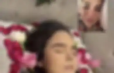 Tangisi Foto Jenazah Laura Anna yang Tampak Cantik, Nikita Mirzani Tiba-tiba Labrak Istri Jenderal Polisi, Ada Apa?