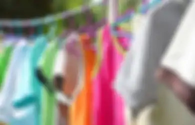 Tak Perlu Produk Pembersih Mahal, Bau Apek pada Pakaian Bisa Hilang hanya dengan Garam, Kok Bisa?