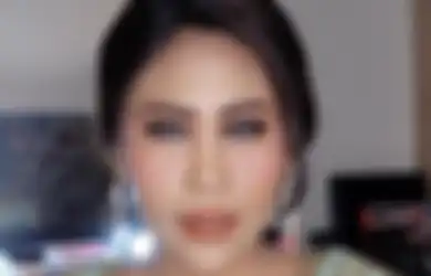 Honornya Puluhan Juta Tak Kalah dari Ayu Ting Ting, Pedangdut Ini Masih Jualan Bakso dan Legging untuk Mengais Rezeki: Saya Nggak Malu!