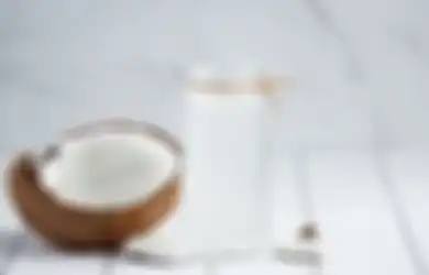 Selama Ini Dibuang Percuma, Siapa Sangka Air Kelapa Tua Simpan Khasiat yang Tak Main-main, Jangan Kaget Jika Tubuh Alami Perubahan Luar Biasa