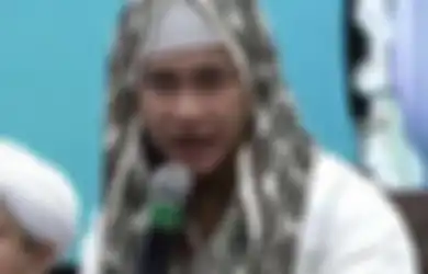 Rileks di Jacuzzi, Gaya Berendam Habib Bin Smith Dikulik. Foto Laporan Polisi Jadi Perhatian