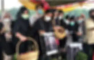 Innalillahiwainnailaihirojiun, Bak Jatuh Tertimpa Tangga Pula, Belum Juga Usai Kasus Mafia Tanah yang Bikin Ibundanya Merana, Nirina Zubir Sampaikan Momen Menyayat Hati Ini
