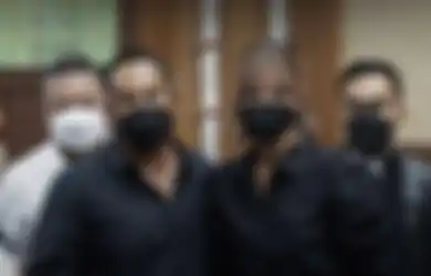 Rindunya Terobati, Nia Ramadhani Banjir Air Mata Video Call Mikhayla hingga Beri Perintah pada Sang Anak: Kakak Jangan Cek Internet!