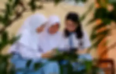 Siswi SMA di Bantul Diduga Depresi, Seruan 'Kembalikanlah Standar Seragam Sekolah Negeri Kayak Dulu' Menggema di Twitter