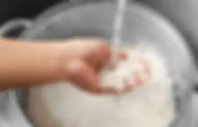 Jangan-jangan Selama ini Kita Salah, Ternyata Begini Cara Mencuci Beras yang Benar, Pantang Dicuci Lebih dari Berapa Kali, Efeknya Ngaruh ke Kesehatan