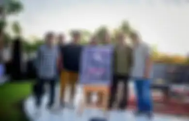 Rangkum Perjalanan 24 Tahun, Shaggy Dog Rilis Biografi 'Angkat Sekali Lagi Gelasmu Kawan': Kami Kerjain Buku Ini Pake Data Science!