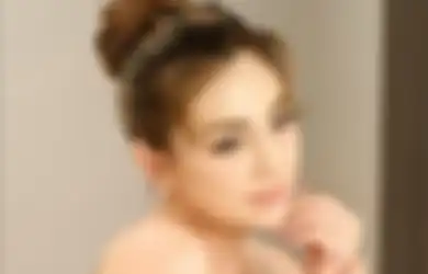 Mendadak Ditanya soal Umur Berapa Hilang Keperawanan, Celine Evangelista Justru Ungkap Hal yang Tak Terduga: Belasan...