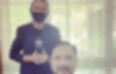 Bak Ketiban Durian Runtuh, Tukang Potong Rambut Ini Tak Menyangka Jasanya Jadi Langganan Seorang Menteri: Jujur Saya Nggak Tahu Siapa Namanya tapi Mukanya Pernah Lihat