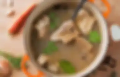 Ketimbang Buang-buang Uang Beli Produk Kandungan Kolagen, Coba Minum Air Rebusan Kaldu Tulang, Bikin Kulit Awet Muda Lagi