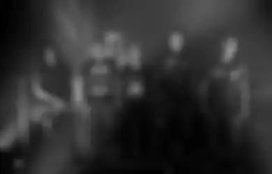 HAI Demos: Sebuah Keniscayaan dari Memukaunya Sisi Kegelapan oleh Darkside