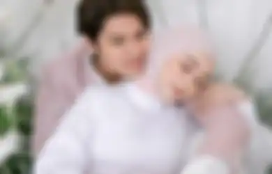 Baru Juga Rasakan Kebahagiaan Lahirkan Putra Pertamanya, Lesty Kejora Banjir Cibiran Saat Tampil dengan Penampilan Ini di Pemotretan Foto Keluarga Kecilnya dengan Rizky Billar