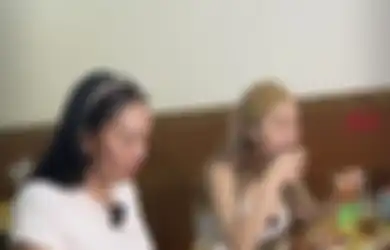 Foto Kalina Ocktaranny Makan Malam Tanpa Suami Tuai Komentar, Ivan Gunawan Syok Dapat Jawaban Kondisi Rumah Tangga Istri Vicky Prasetyo