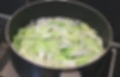 Biasa Jadi Penyedap Hidangan, Nggak Banyak yang Tahu Minum Air Rebusan Daun Bawang Ternyata Ampuh Usir Penyakit Mengerikan ini