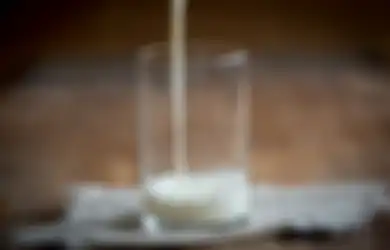 Bahan Aslinya Cuma 30%, Pabrik Ini Bikin Geger Usai Jual Susu yang Diracik dengan Deterjen dan Cat Putih, Padahal Sudah Ekspor Sampai 6 Negara