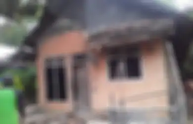 Foto Rumah Warga Pandeglang Ambruk Bikin Nyesek, Ahli Ungkap Ancaman Gempa Megathrust Selatan Jawa 