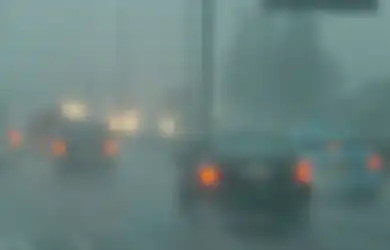 Sebuah Limpahan Rahmat Allah dari Langit, Simak Doa Ketika Hujan Turun Lengkap Beserta Bacaan Arab dan Latin