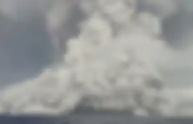 Pantas Satu Pulau Langsung Porak Poranda Dalam Sekejap, Rekaman Terbongkar Rupanya Letusan Gunung Penyaab Tsunami di Tonga 600 Kali Lebih Kuat Dari Bom Atom yang Dijatuhkan AS di Jepang