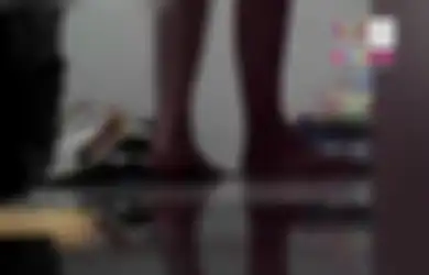 Curiga dengan Cahaya Berkelap-kelip di Kamar, Gadis Ini Syok dan Takut saat Temukan Benda Aneh Seperti Flashdisk, Keluarga Panik hingga Terungkap Fakta Mencengangkan!