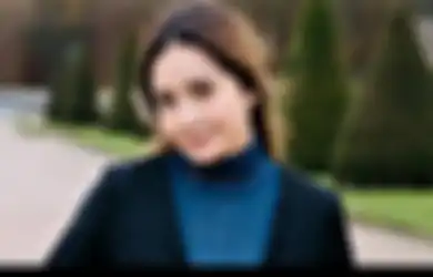 Baju yang Dikenakan Harganya Kerap Bikin Melongo, Nagita Slavina Bikin Lega Netizen Lantaran Santai Kucek Baju dengan Detergen Murah: Alhamdulillah Ada yang Sama