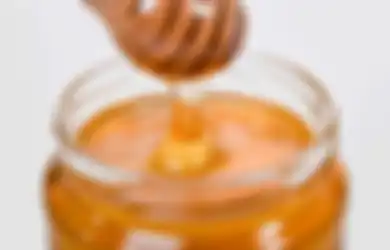Jangan Buru-buru Minum Obat Saat Flu dan Batuk, Coba Campuran Madu dan Merica Hitam, Tenggorokan Langsung Plong