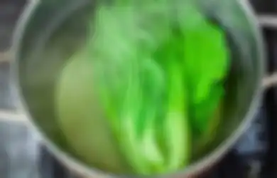 Aneka Tips Harian Agar Sayur Tetap Hijau Setelah Dimasak, Cukup Siapkan Dua Bahan Sederhana Ini