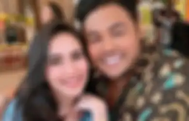 Singgung Soal Nikah hingga Alat Kontrasepsi Ayu Ting Ting, Ivan Gunawan Langsung Disamber Ayah Sang Biduan, Abdul Rozak: Lah Kagak Punya Laki