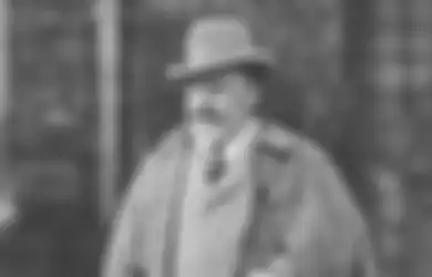 Sampai Bikin Bangku Khusus Agar Bisa 'Gauli' Dua Wanita Sekaligus, Inilah Raja Edward VII, Raja Inggris Paling 'Bergairah' yang 'Tidur' dengan 4 Wanita Tiap Minggu