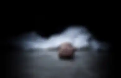 Misteri Kematian Bocah SD di Blitar, Tubuhnya Ditemukan Kaku di Kasur, Keluarga Temukan HP Menyala di Bawah Pipi