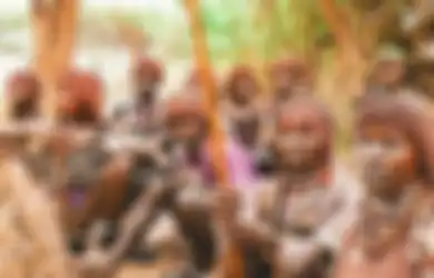 Dikenal Sebagai Suku Paling Kuat di Afrika, Wanita Suku Cousso Masih Melahirkan Seperti Zaman Primitif, Bak Tak Kenal Rasa Sakit