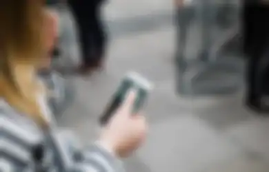 Tes Kepribadian: Coba Fokus ke Titik Hitam Ini dan Tebak Warna Apa yang Kamu Lihat, Jawabanmu akan Ungkap Kecerdasan yang Kamu Miliki