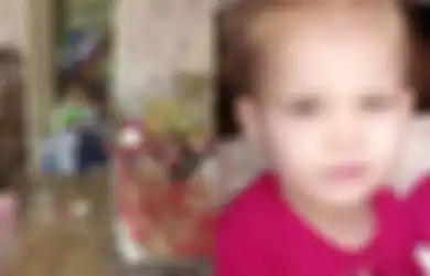 Kelaparan hingga Makan Kotoran Sendiri, Bayi Ini Meninggal usai 11 Hari Ditinggal Sendirian di Rumah, si Ibu Justru Enak-enak Bermesraan dengan Kekasih