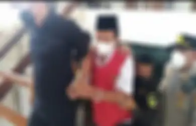 Masa Depan Santriwati Terampas Gara-gara Aksi Bejat Herry Wirawan, Keluarga Korban Pilu Ingin Pelaku Terima Hukuman Setimpal: Rasa Sakit Kami Tak akan Terobati