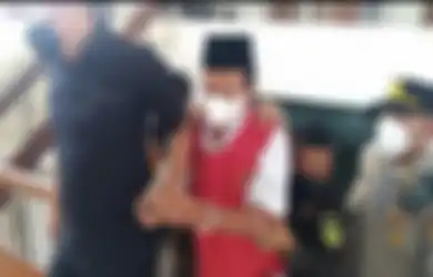 KETOK PALU! Herry Wirawan si Pemerkosa 13 Santriwati Tetap Dihukum Mati, Kasasi Ditolak Mentah-mentah oleh MA