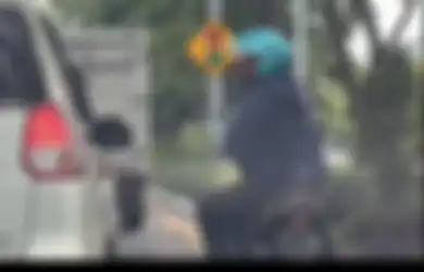 Korbannya Tidak Cuma Satu, Polisi Kini Buru Pengendara Motor di Surbaya yang Suka Ketuk Kaca Mobil dan Minta Duit dengan Modus Ini!