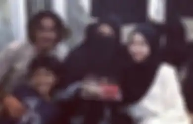 Tuntutan Netizen Terlalu Mengada-ada, Umi Pipik Justru Tak Mau Bebani Putra Putrinya dengan Label 'Anak Uztaz', Janda Uje: Takut Dia Stres