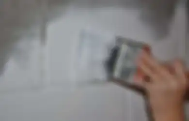 Cara Mengaplikasikan Lapisan Kedap Air Berbahan Serat Fiber agar Lantai dan Dinding Tak Rembes Lagi