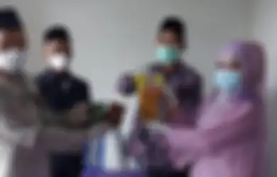 VIRAL Pria di Ponorogo Nikahi Wanita Pujaan Hati dengan Maskawin Minyak Goreng 1 Liter, Terkuak Filosofi di Baliknya yang Bikin Geleng Kepala