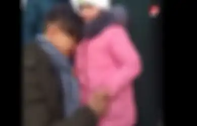 Viral Video Perpisahan Ayah dan Anak Akibat Perang Rusia Ukraina, Bikin Mewek!