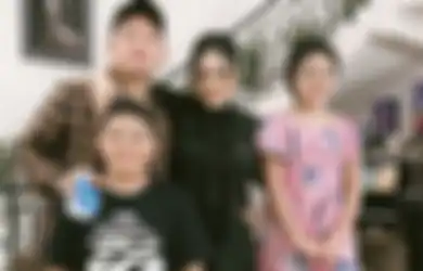 Throwback Momen Hangat Azriel Bukber dengan Keluarga Mimi KD di Penghujung Ramadan