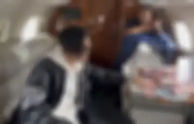 Kadung Dicibir, Indra Kenz Pamer Foto Tidur di Atas Tumpukan Uang, Polisi Enggan Gegabah Sita Aset Afliator Binomo