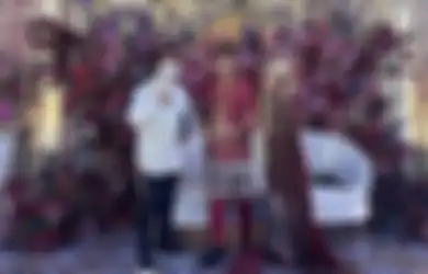 Crazy Rich Bandung Dicari Polisi, Foto Rizky Billar Berebut Duit Doni Salmanan Viral, Suami Lesti Kejora: Kita Baru Kenal
